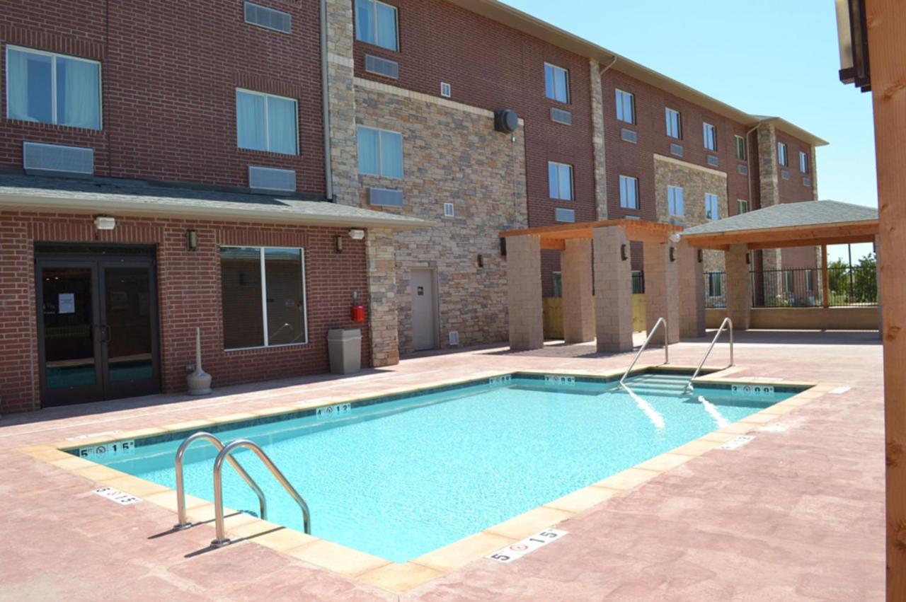 Red River Inn & Suites — photo 4