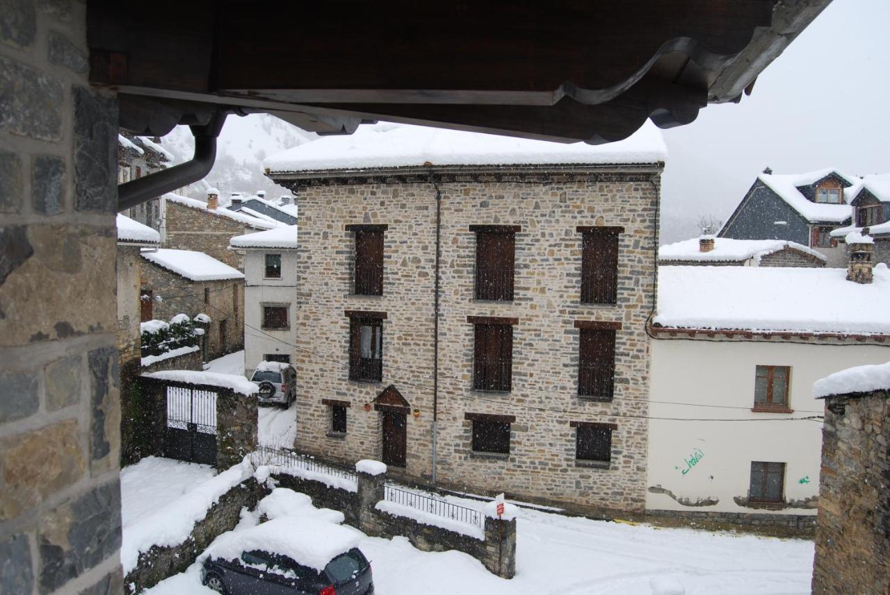 Apartamentos Casa Isabale, Biescas – Updated 2022 Prices