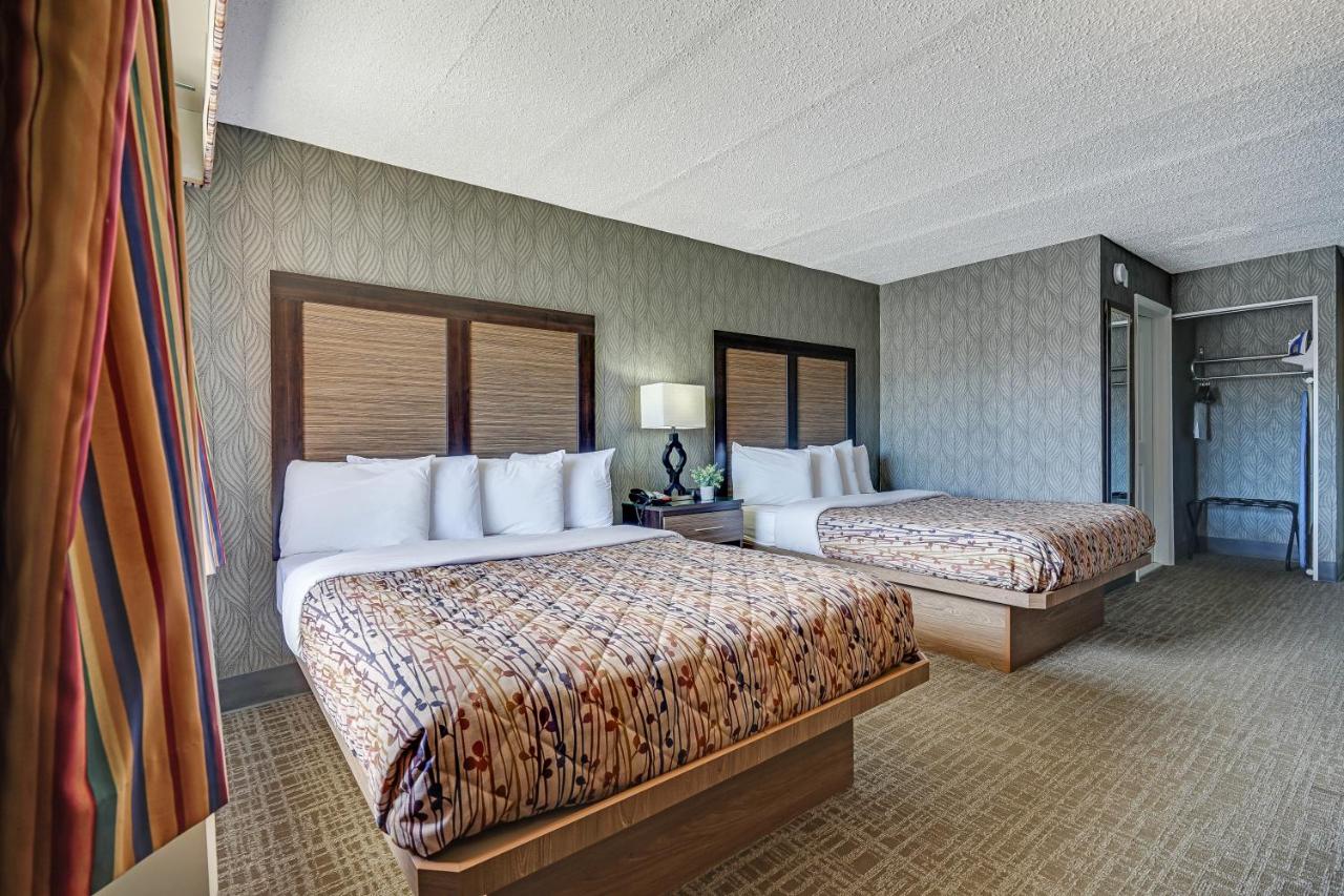 Sea Pine Motor Inn — photo 21