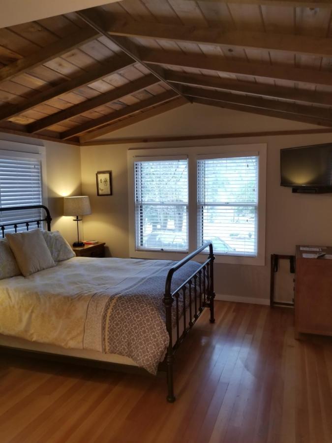China Creek Cottages — photo 24