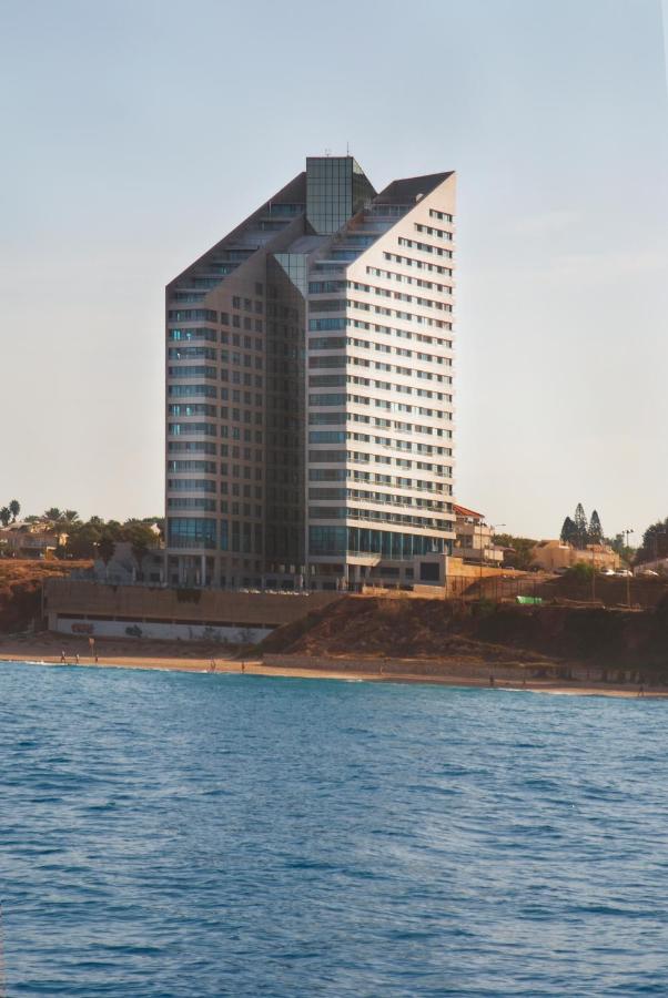 Beach: Okeanos Suites Herzliya Hotel by Herbert Samuel