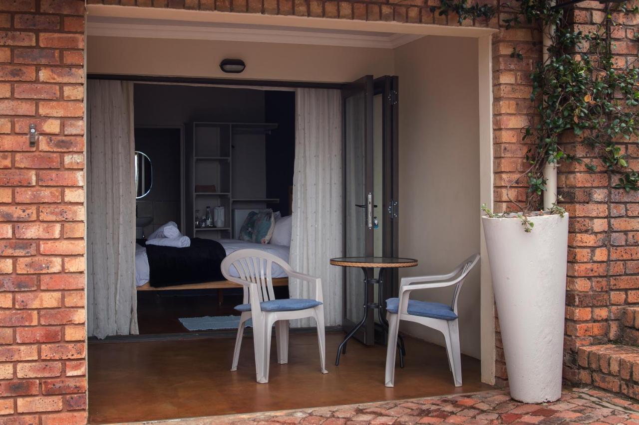Annie's Guest House w/Two Room Lounge — photo 22