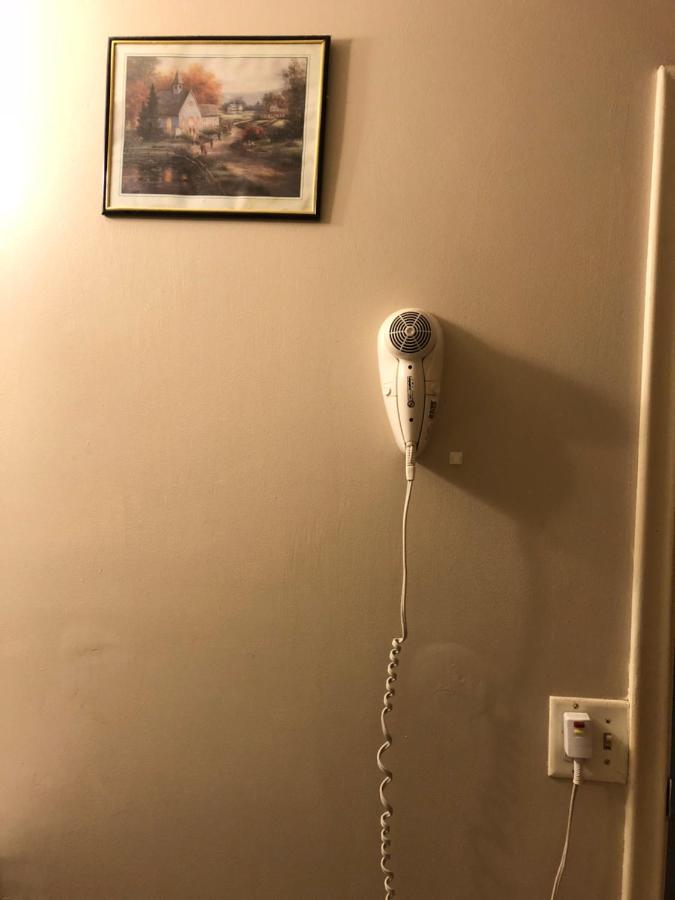 Village Inn Motel Holt — photo 13