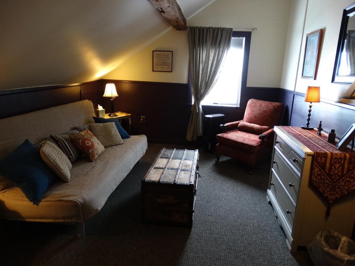 Shoreham Inn Bed & Breakfast — photo 16
