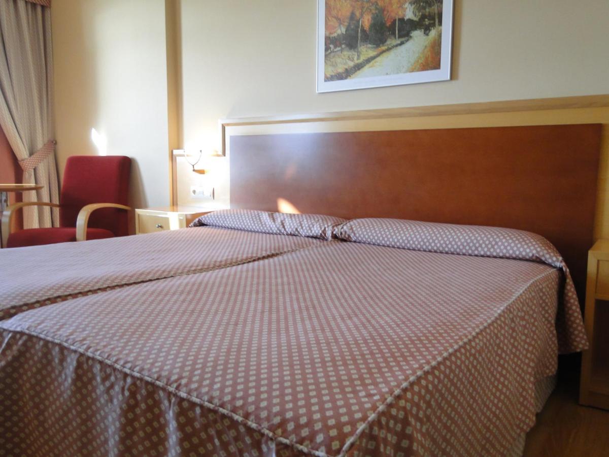 Hotel Costa Verde, Villadesuso – Updated 2022 Prices