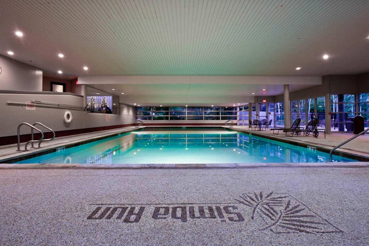 Heated swimming pool: Simba Run Vail Condominiums