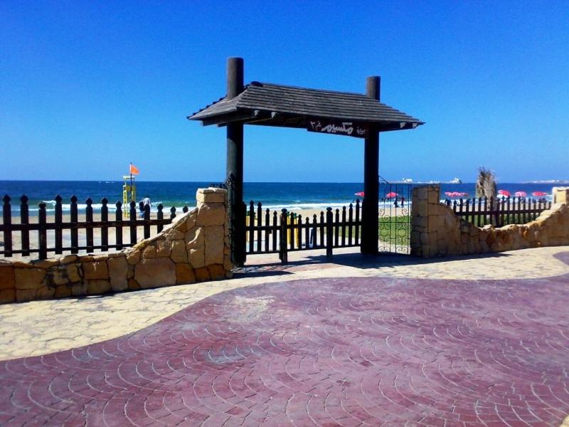 Beach: Maamoura Beach apartment