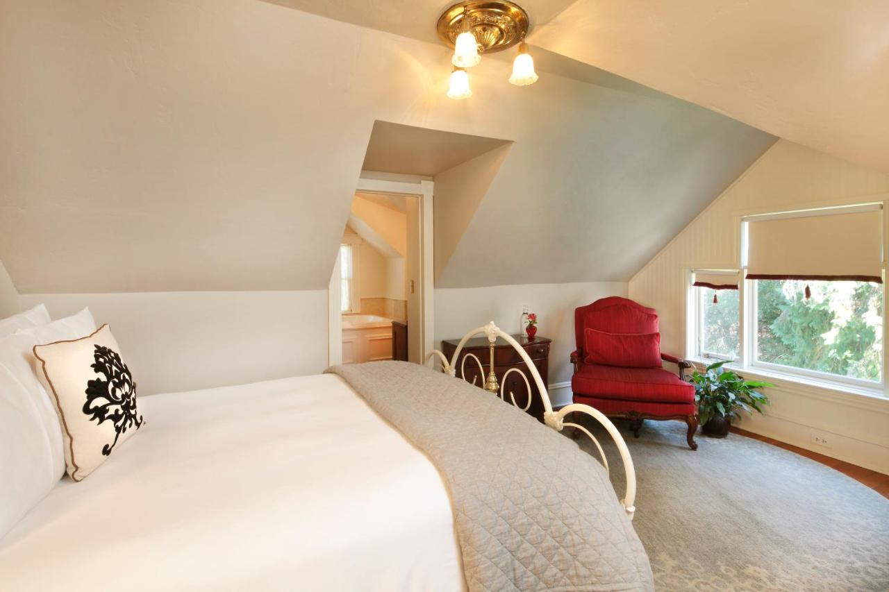 Calderwood Inn — photo 11
