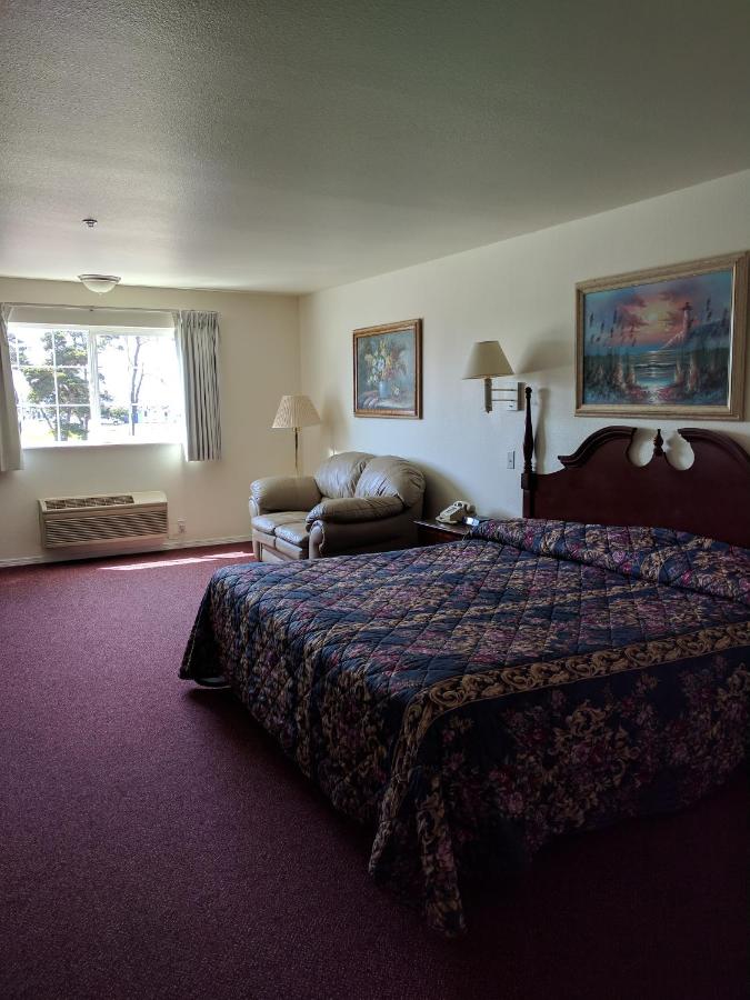 Lighthouse Shores — photo 14
