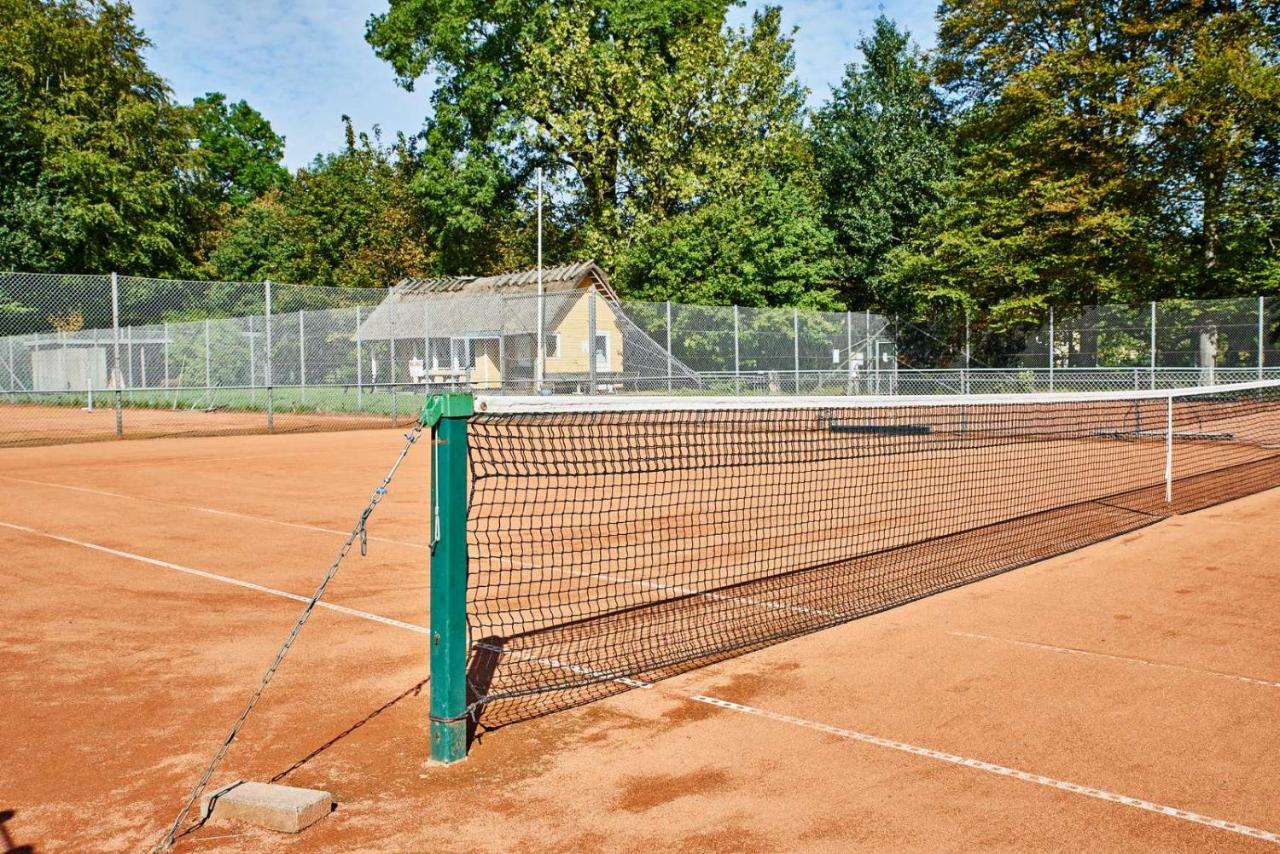 Tennis court: Hostel Frederiksværk