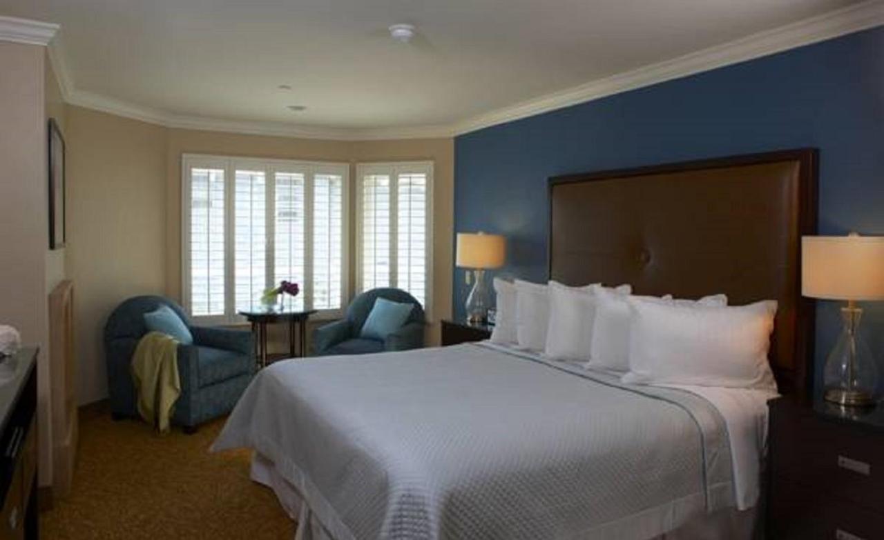 Blue Dolphin Inn — photo 10