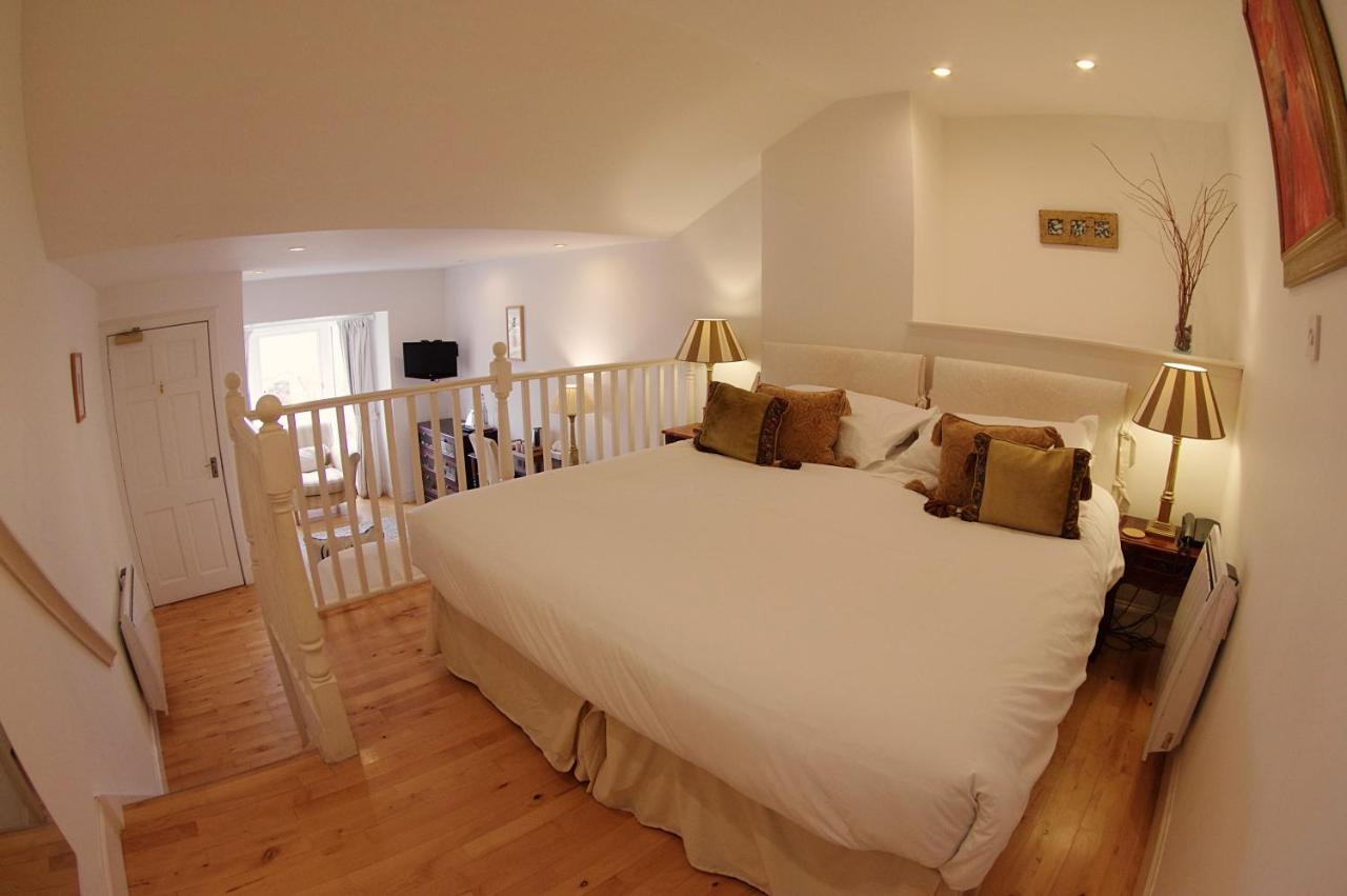 Summer Isles Hotel - Laterooms