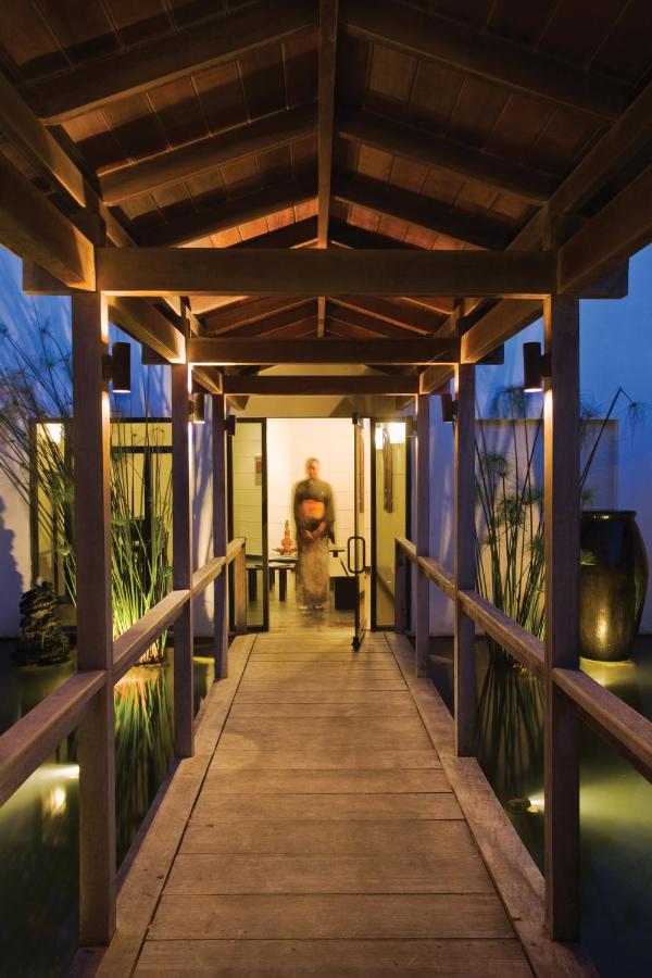 Spa hotel: The Crane Resort