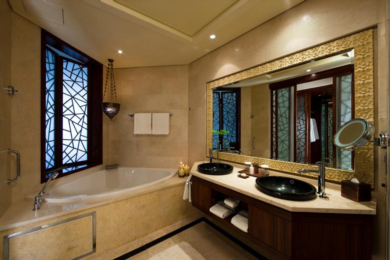 Raffles Dubai photo