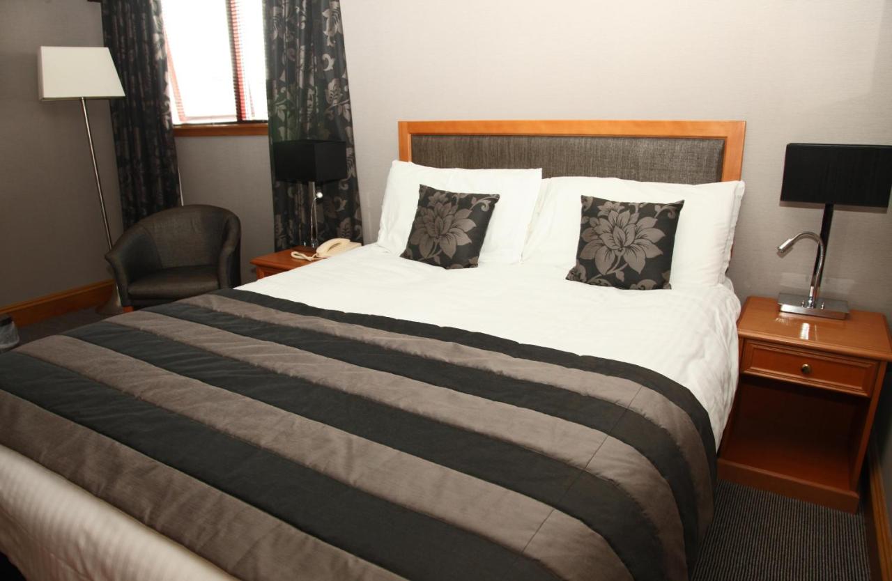 New Inn Hotel Limited - Laterooms