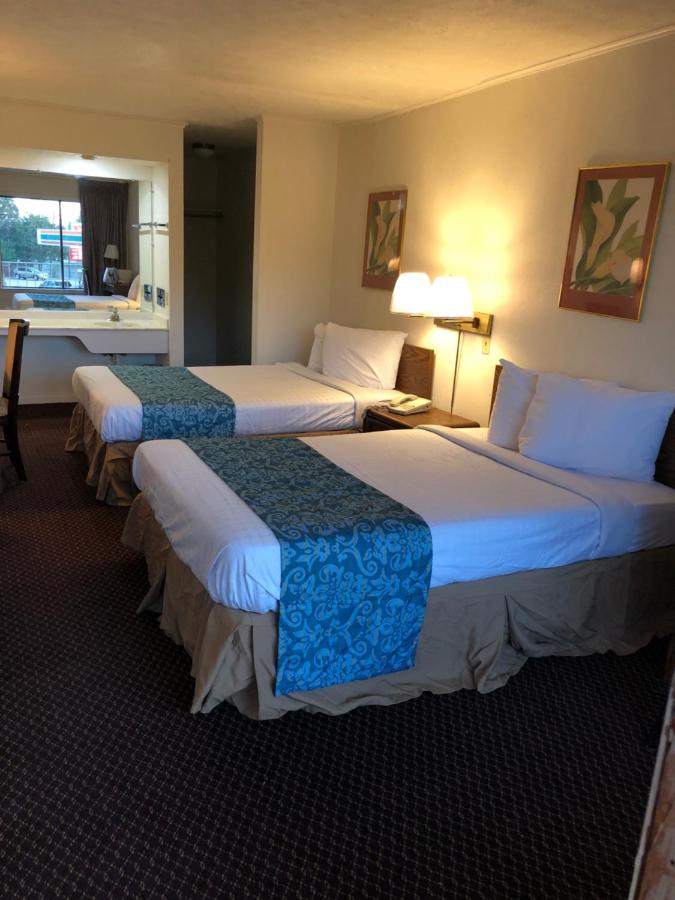 Flagship Inn — photo 11