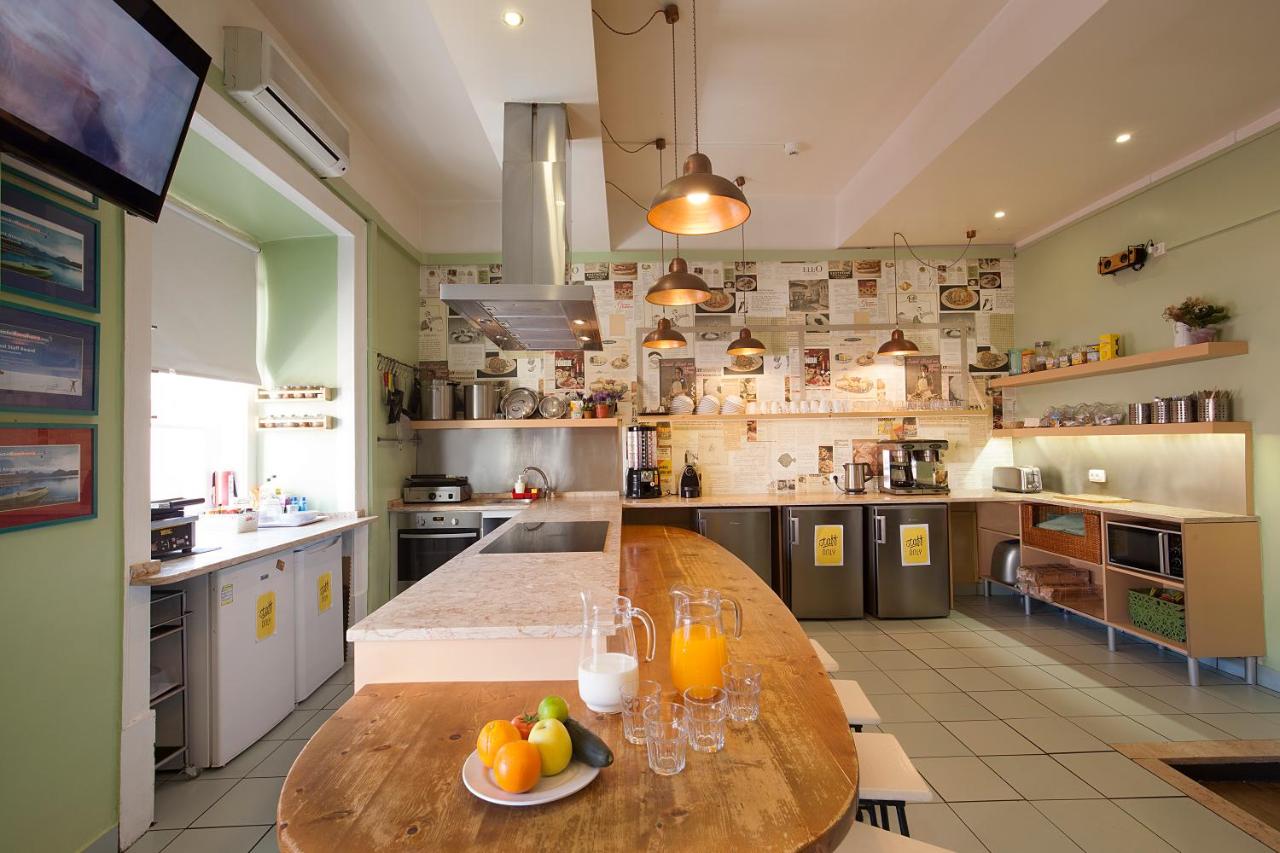 Goodmorning Solo Traveller Hostel - 4