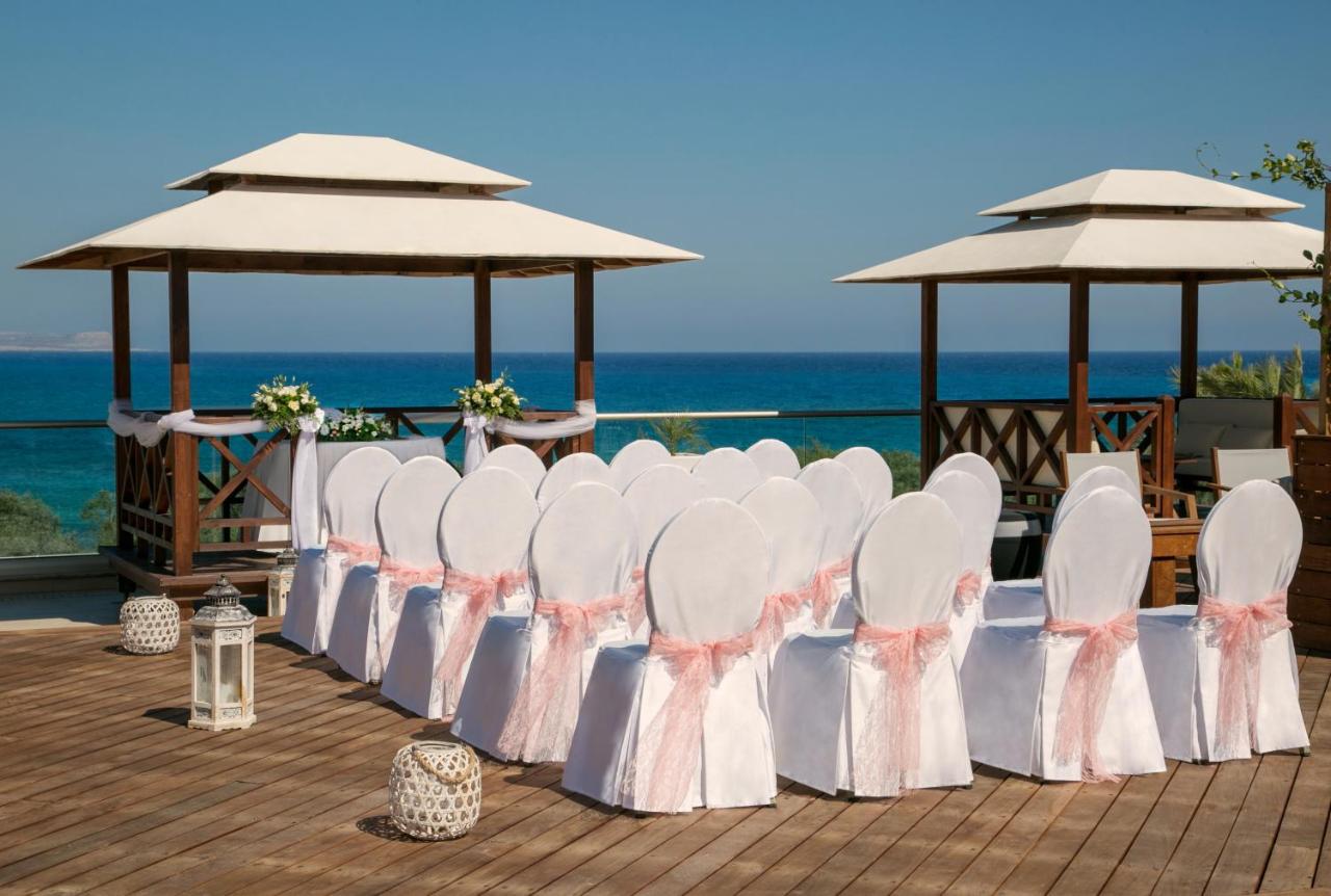 Asterias Beach Hotel photo