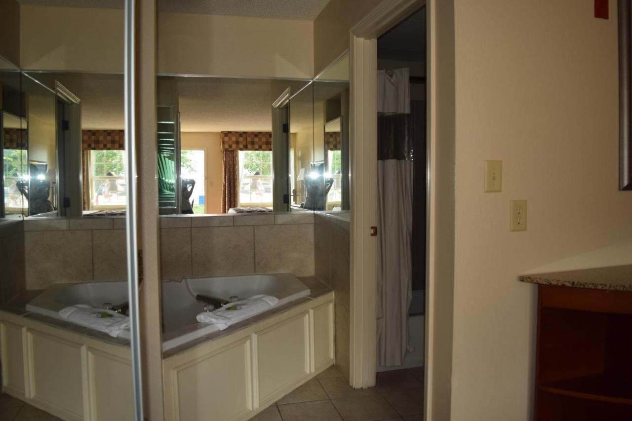 Atkinson Inn & Suites — photo 15