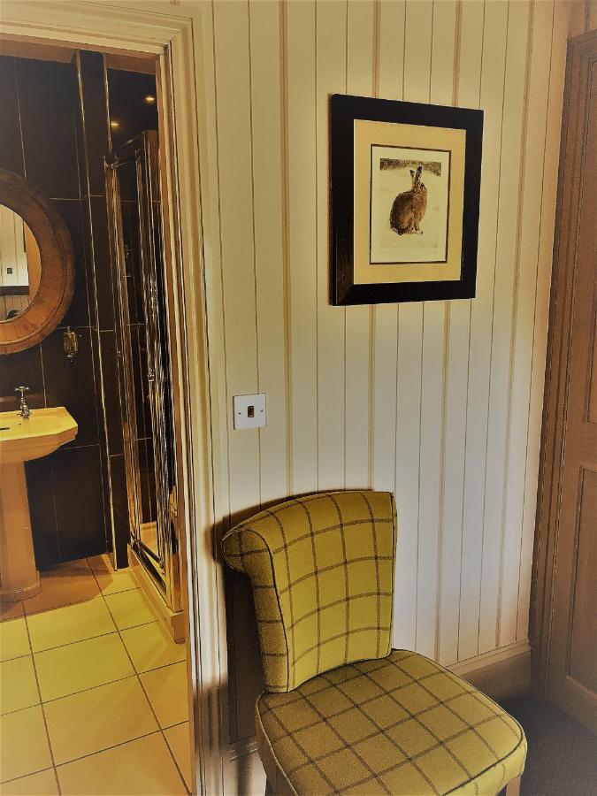 The Queens Head Inn and Restaurant - Laterooms