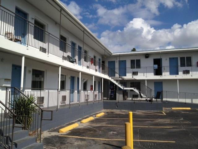 Motel Miami — photo 5