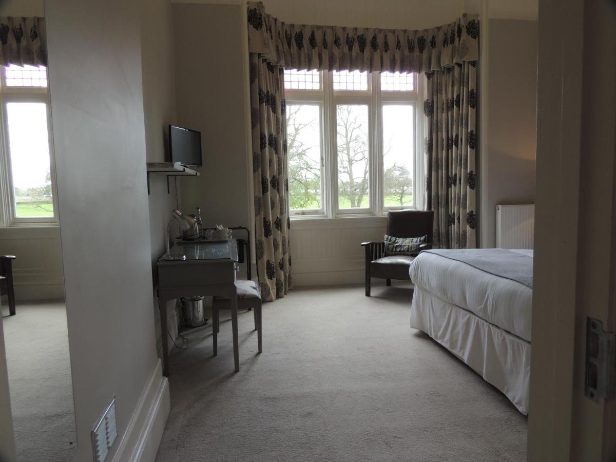 The Priory Deals & Reviews, Tavistock