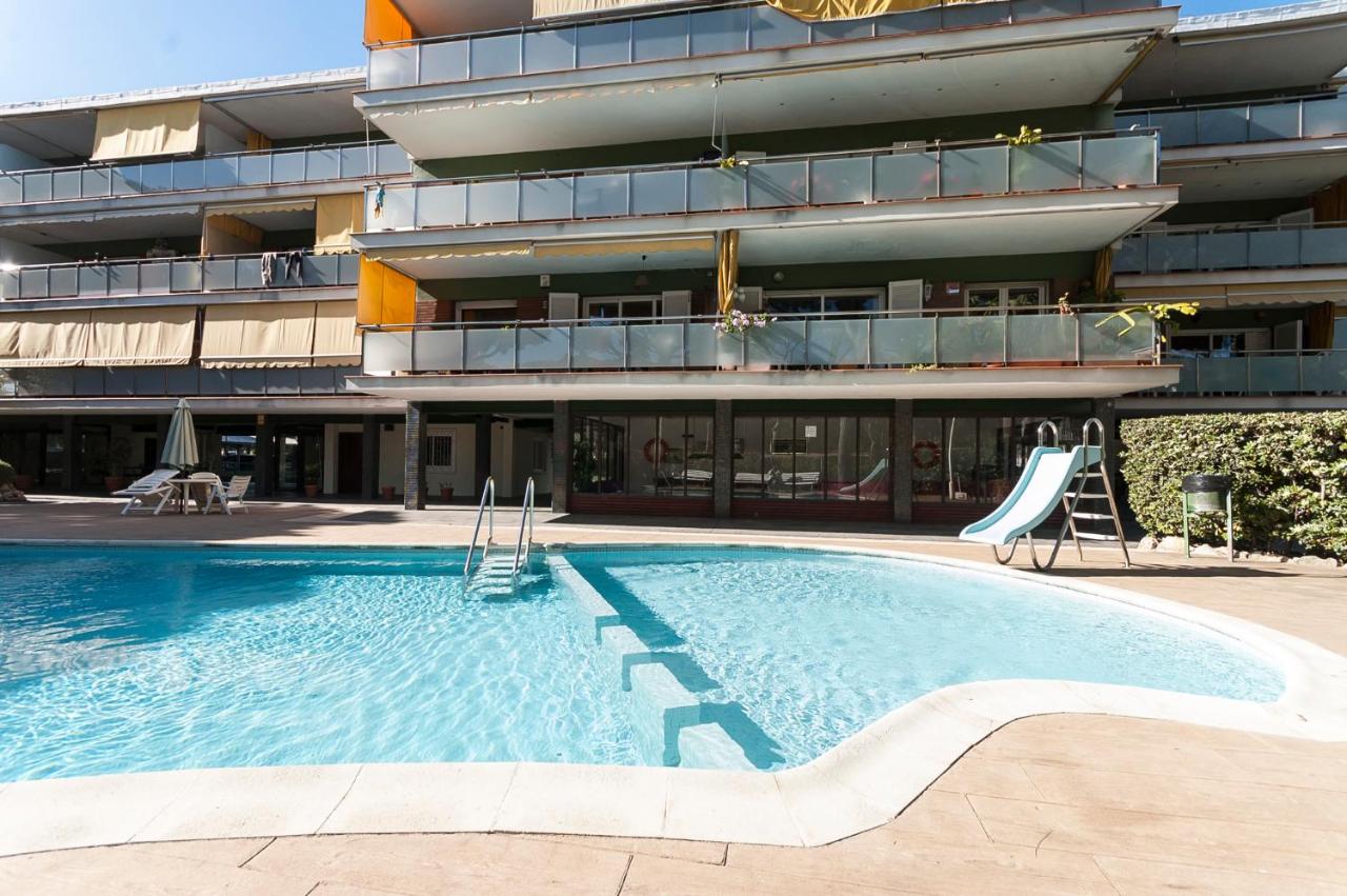 Lets Holidays Castelldefels Diagonal Orient, Castelldefels ...