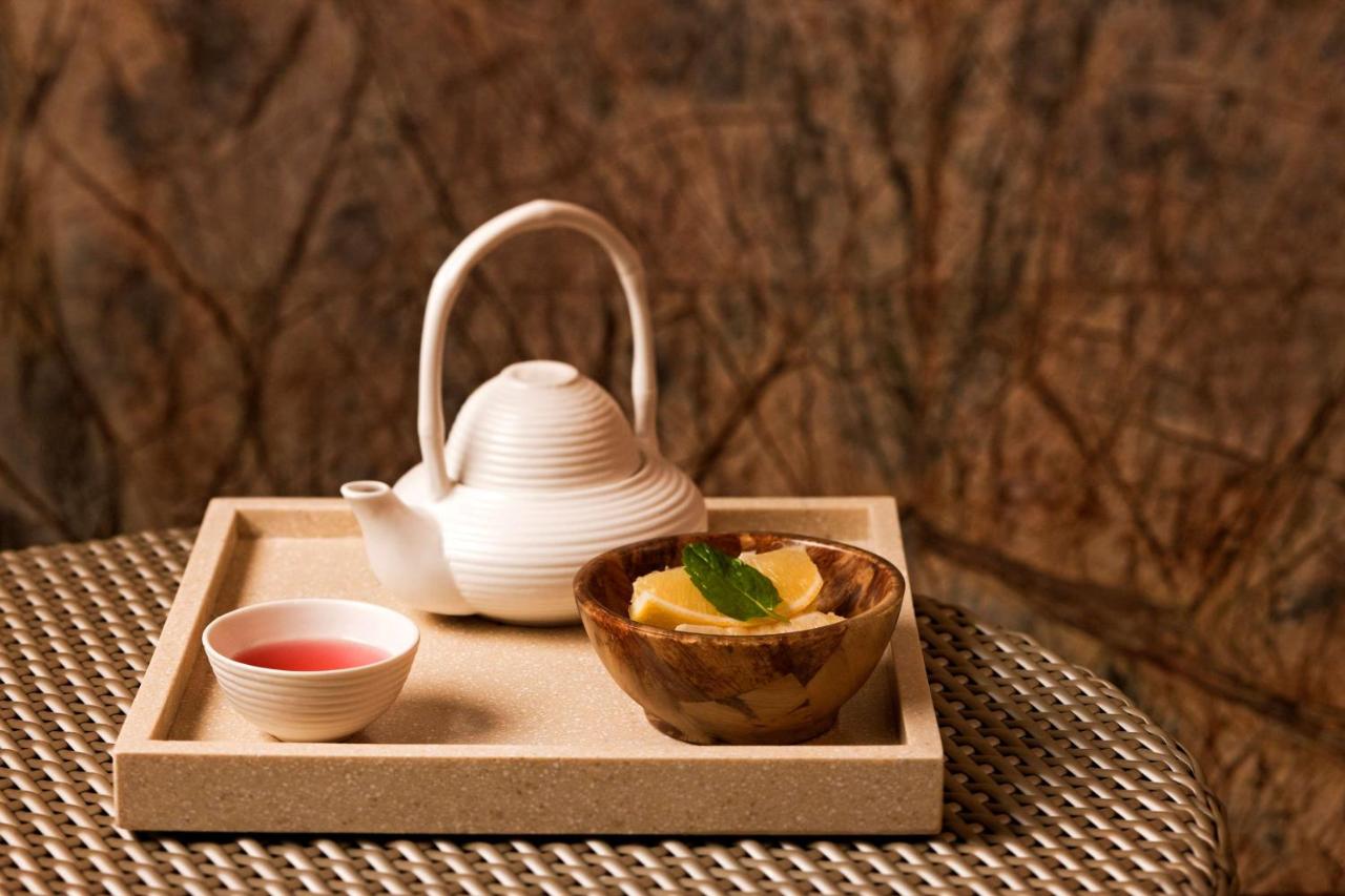 Spa hotel: Andaz Capital Gate Abu Dhabi - a concept by Hyatt