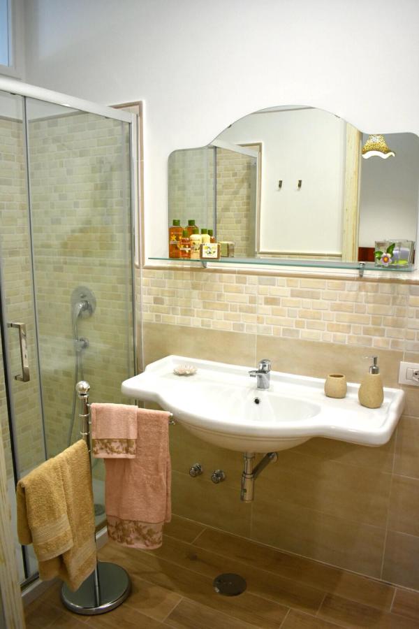 La Casa di Nonna Elvira Suite Eros - 3