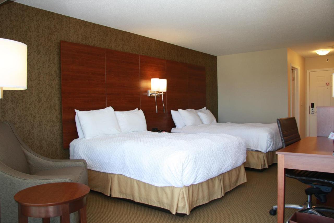 Budget Host Inn & Suites — photo 22