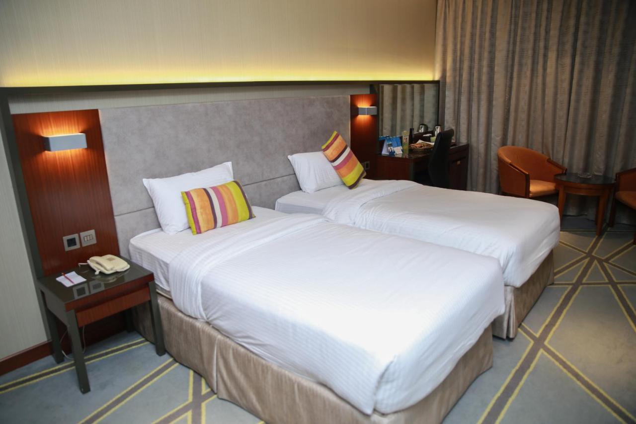 Versailles by Raviz Hotel photo