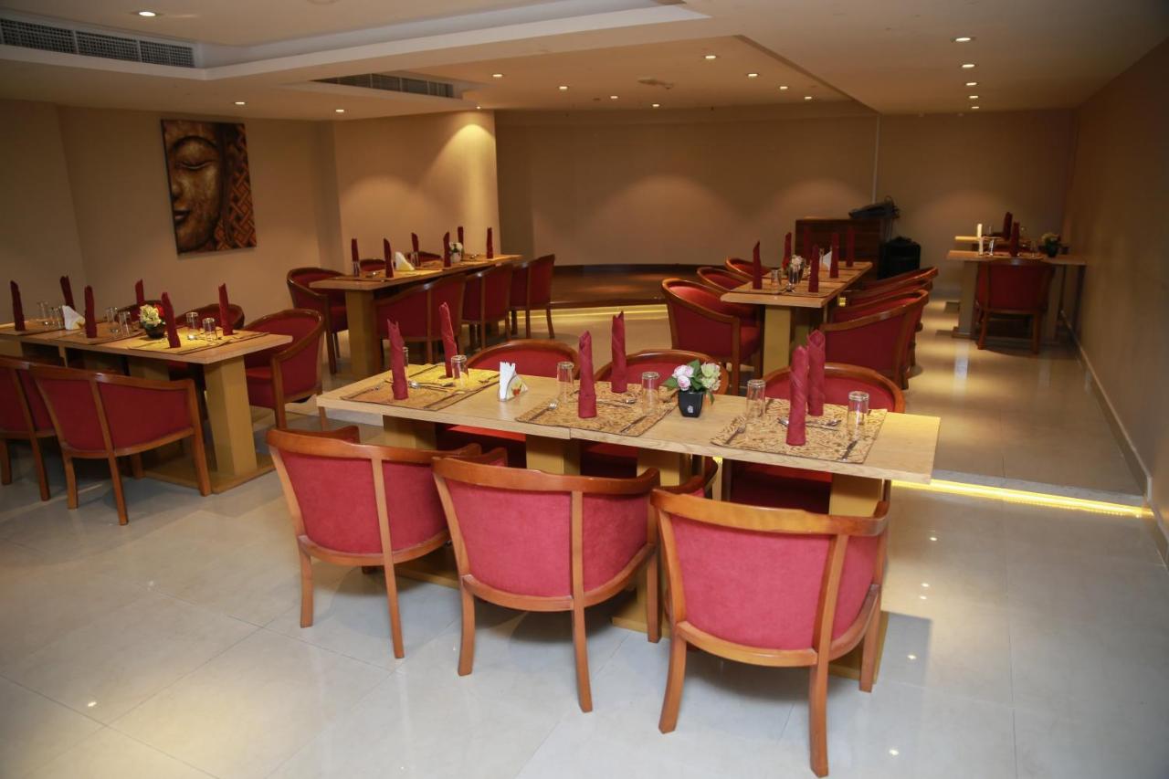 Versailles by Raviz Hotel photo
