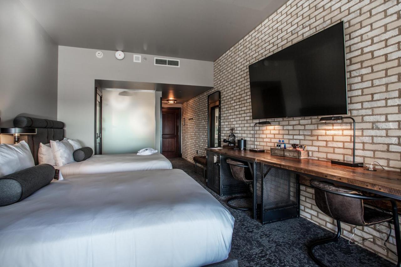 Ironworks Hotel Indy — photo 15