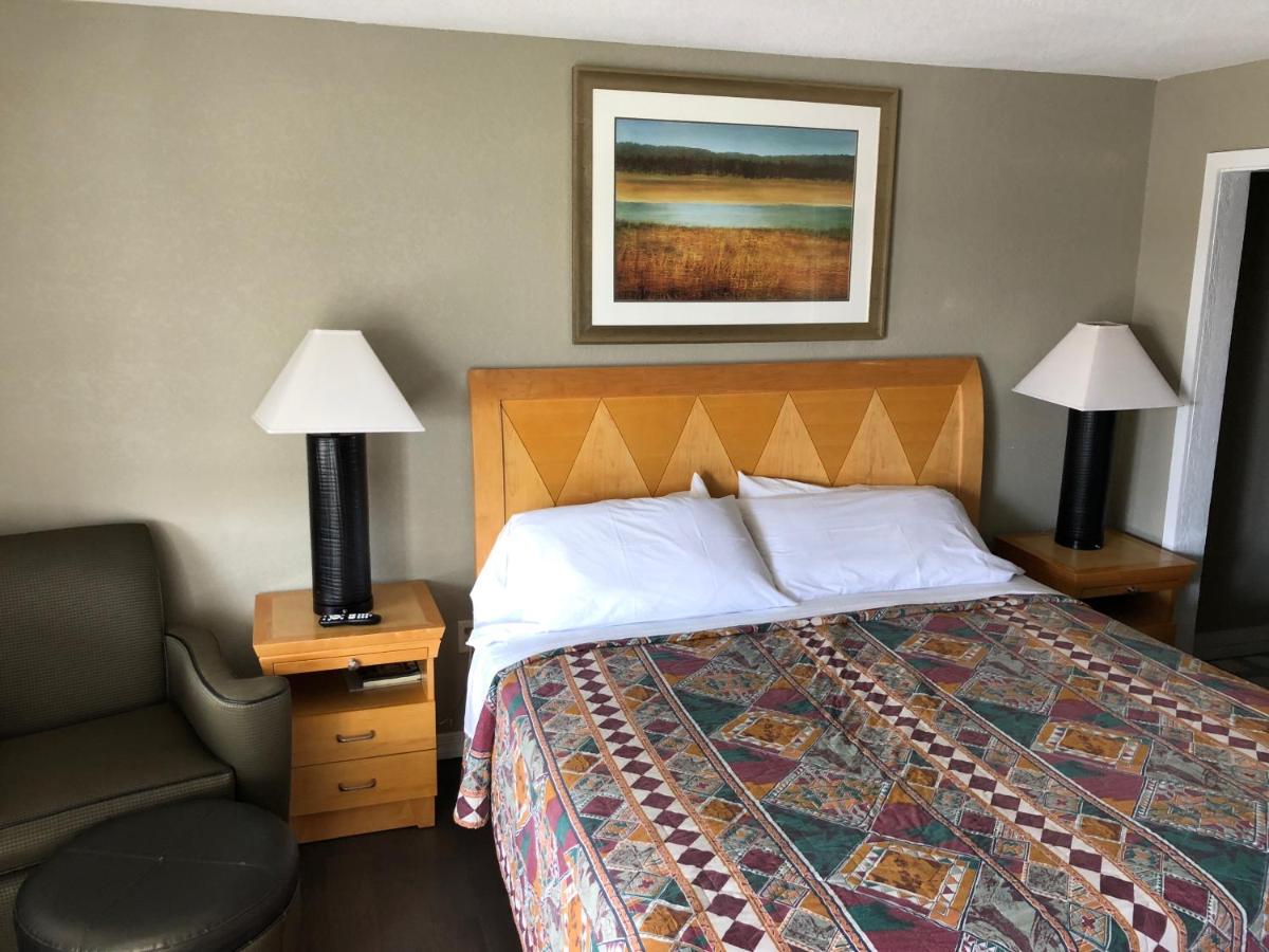 Avon Motel — photo 16