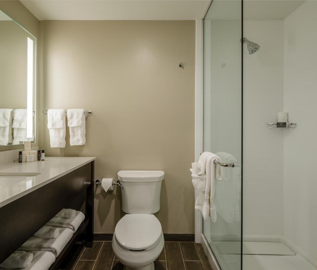 Hotel Madison & Shenandoah Conference Ctr. — photo 24