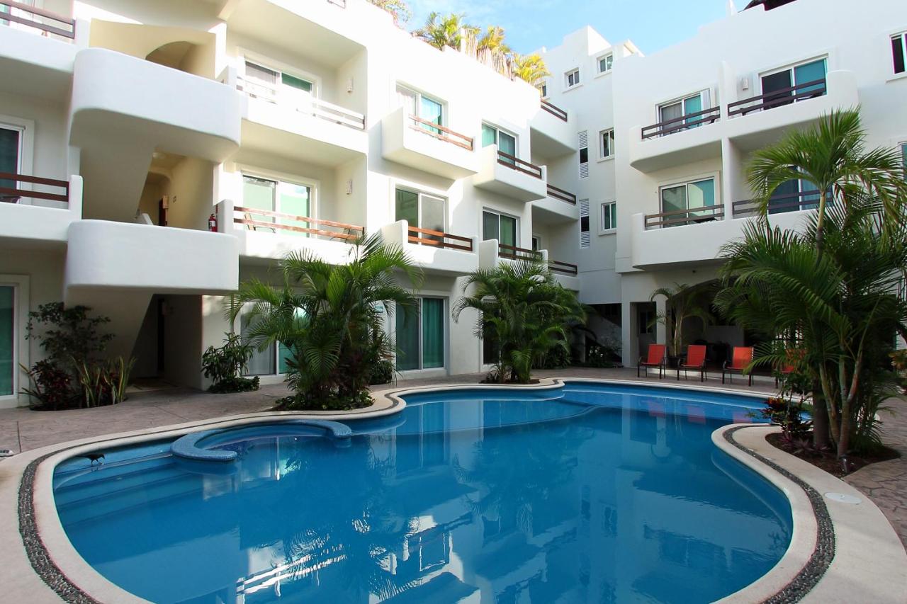 kaan apartments on the beach arethakamstra