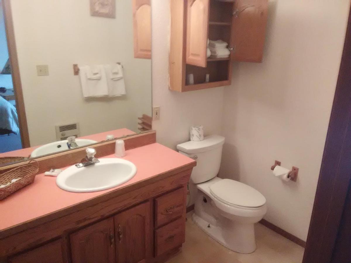 Kellogg's Trail Motel — photo 9