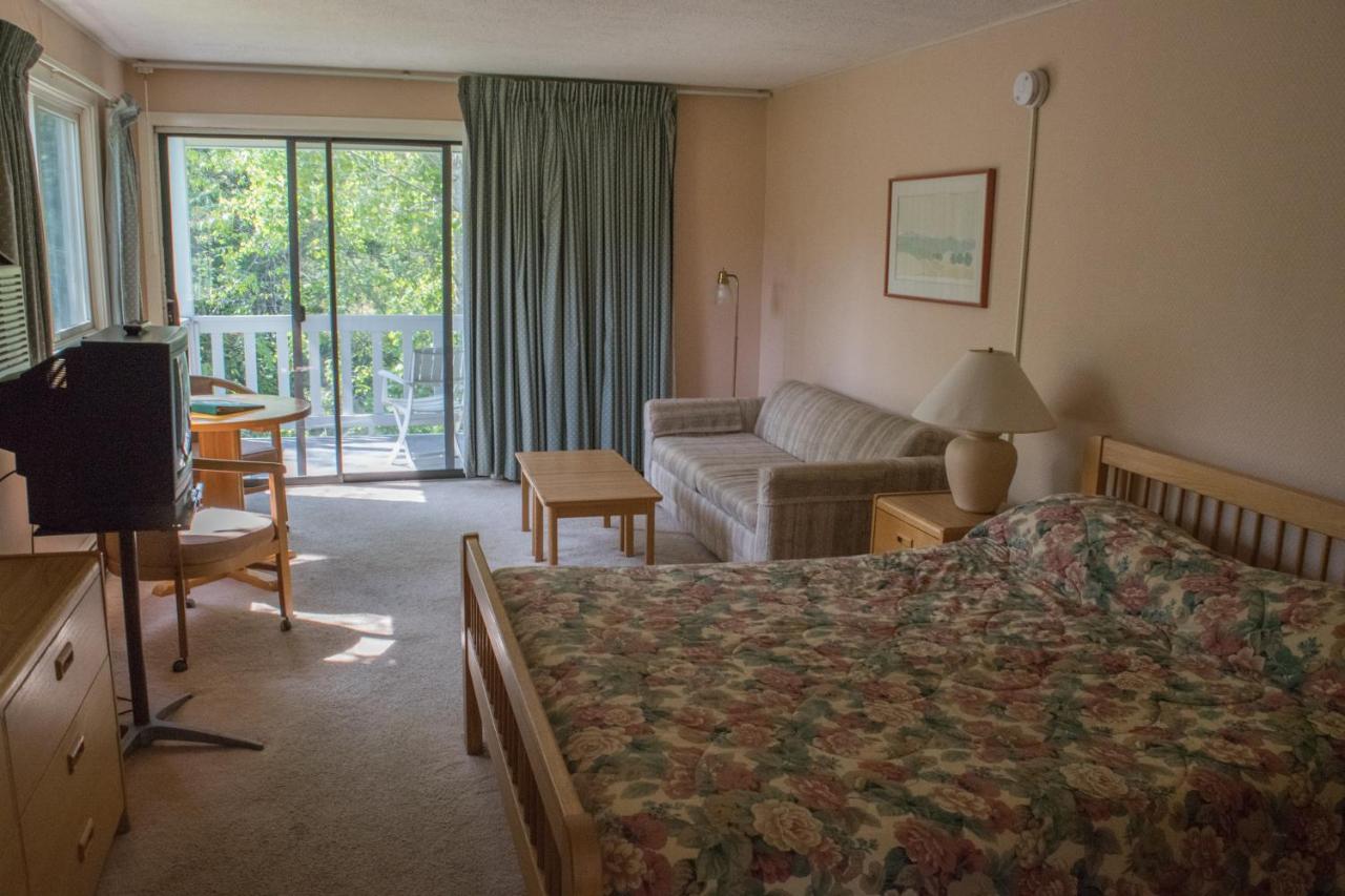 The Wayside Inn — photo 2