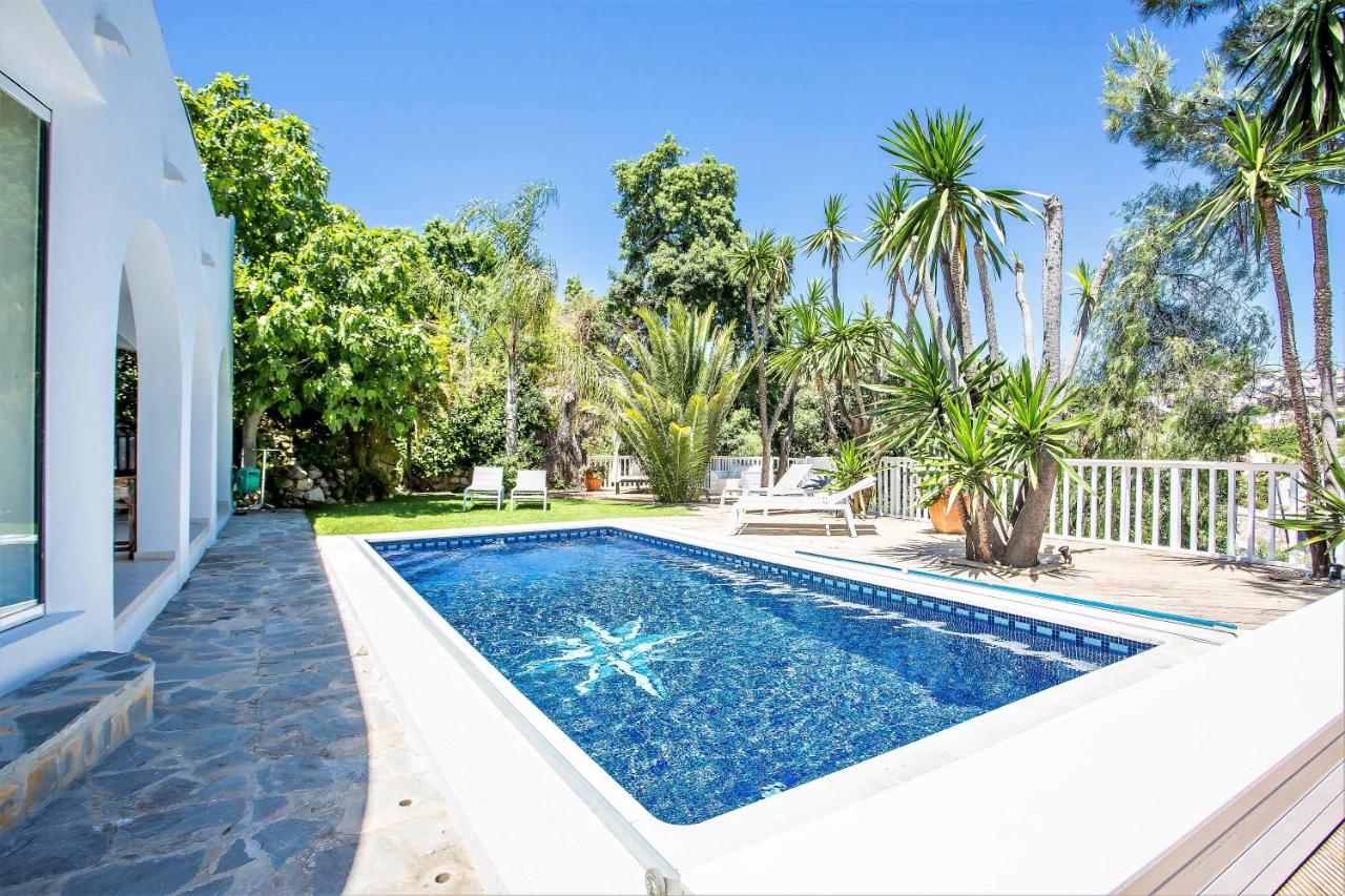 Luxury Villa with swimming pool and Jacuzzi, Marbella ...