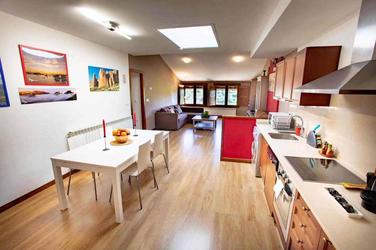 Apartamentos Turísticos Mallos de Huesca, Ayerbe – Updated ...