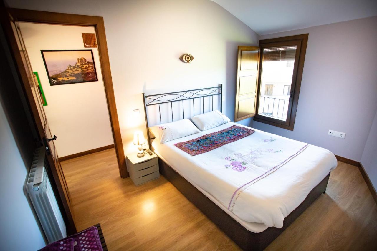 Apartamentos Turísticos Mallos de Huesca, Ayerbe ...
