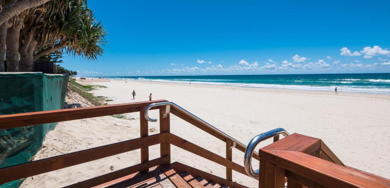 Pacific Views Resort photo