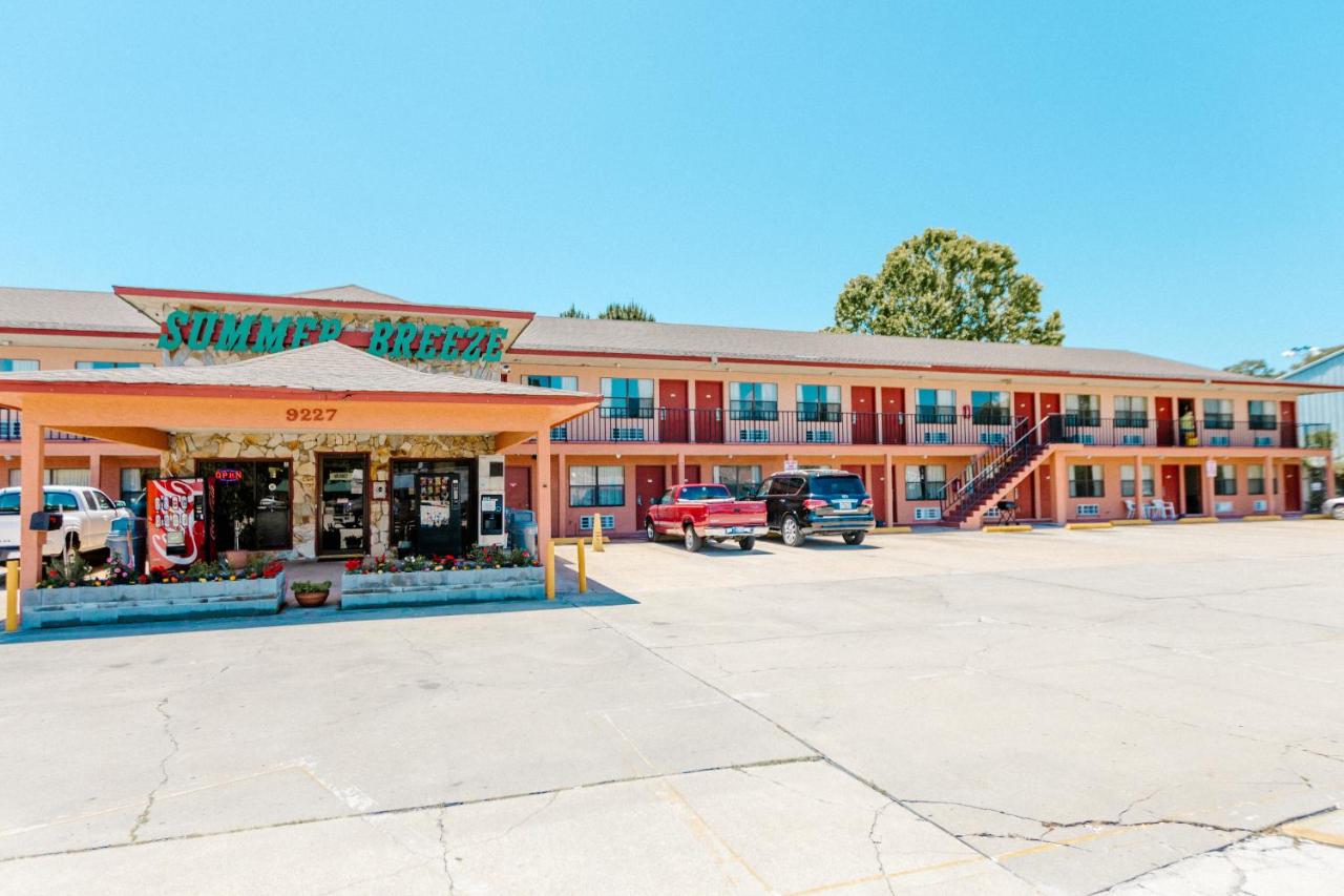 Tween Bay's Motel — photo 13