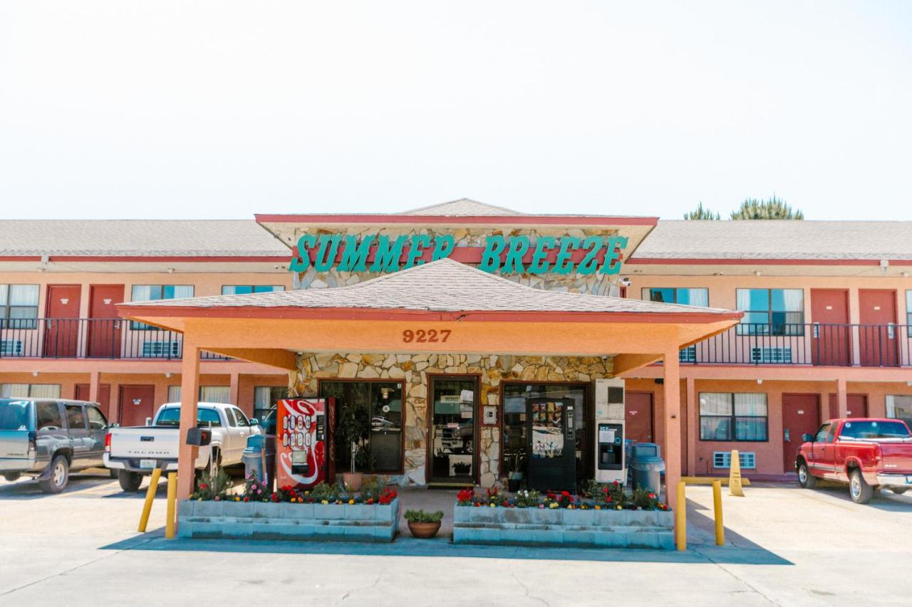 Tween Bay's Motel — photo 17