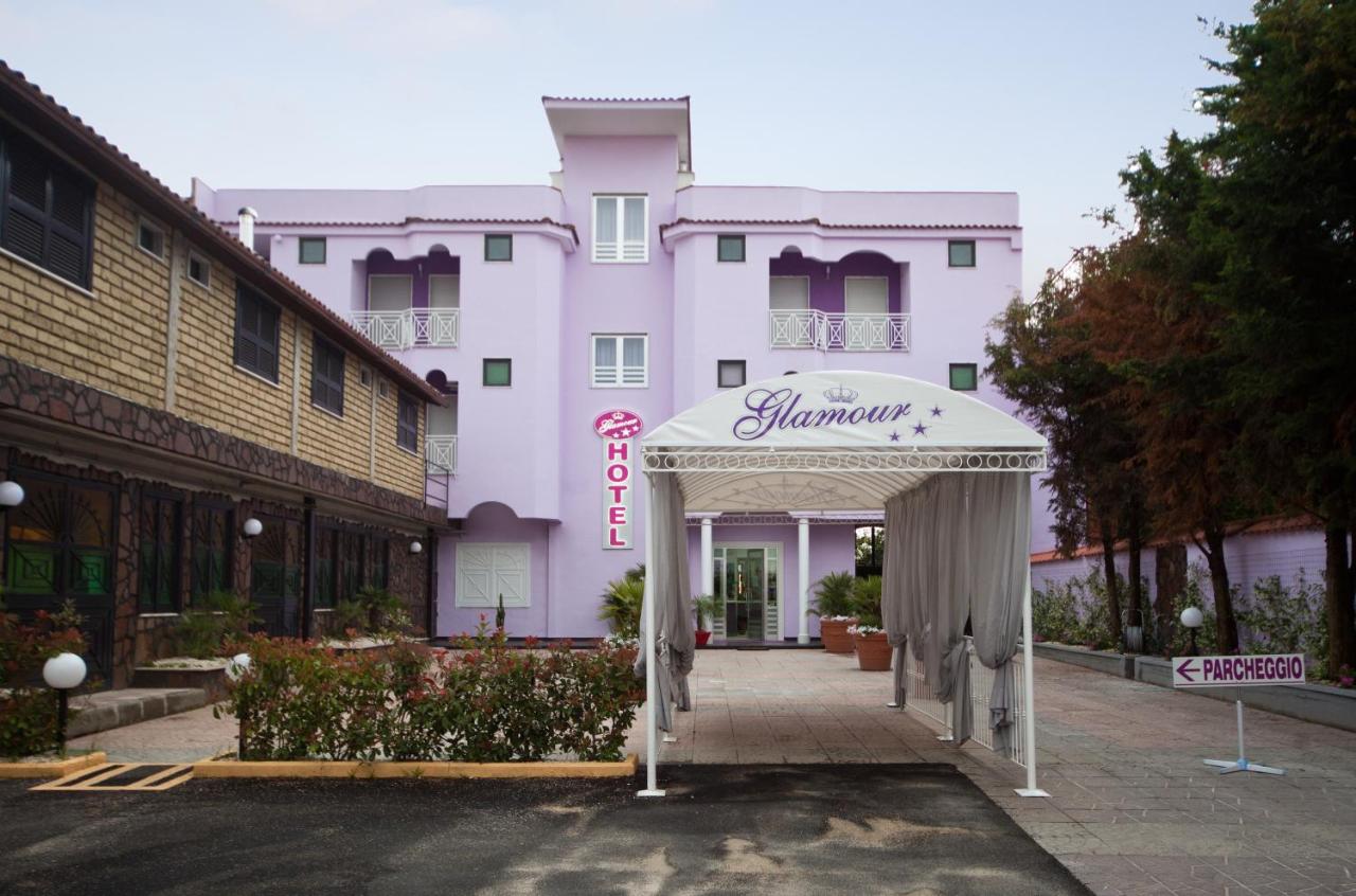 Hotel Glamour photo