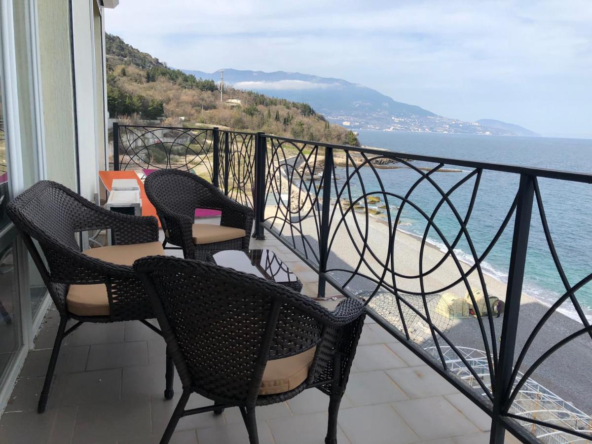 апартаменты в крыму на берегу моря