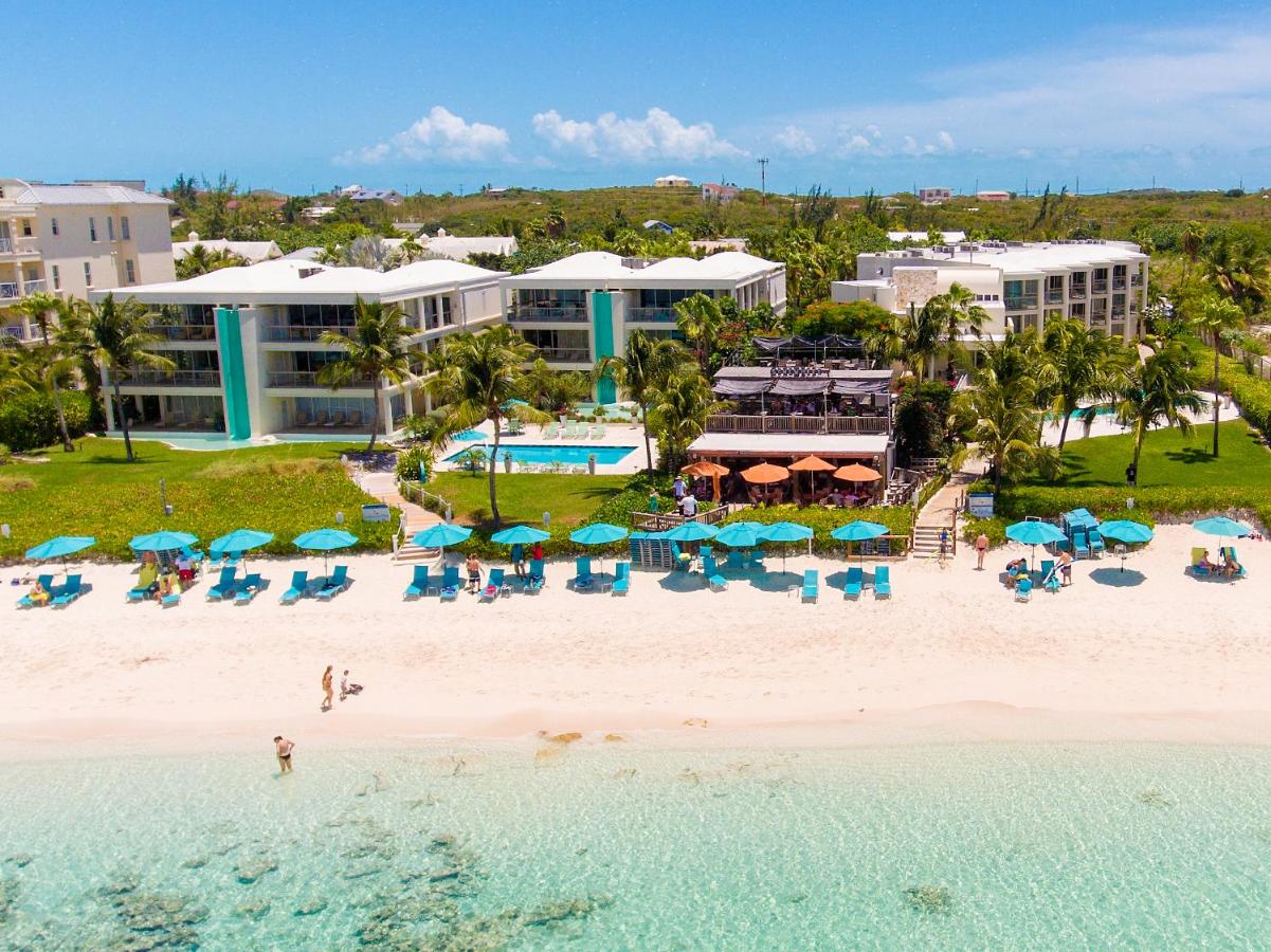 Beach: Coral Gardens on Grace Bay
