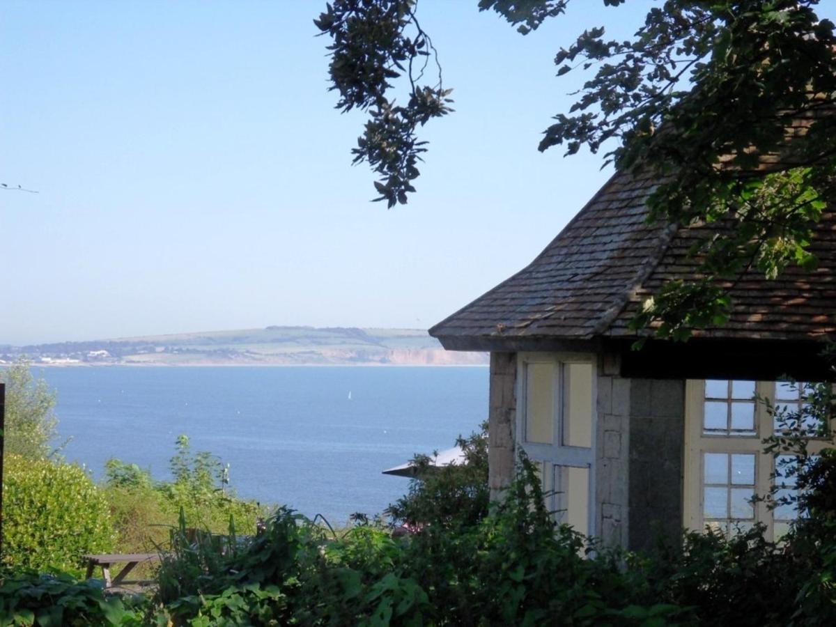 Luccombe Hall Country House Hotel - Laterooms