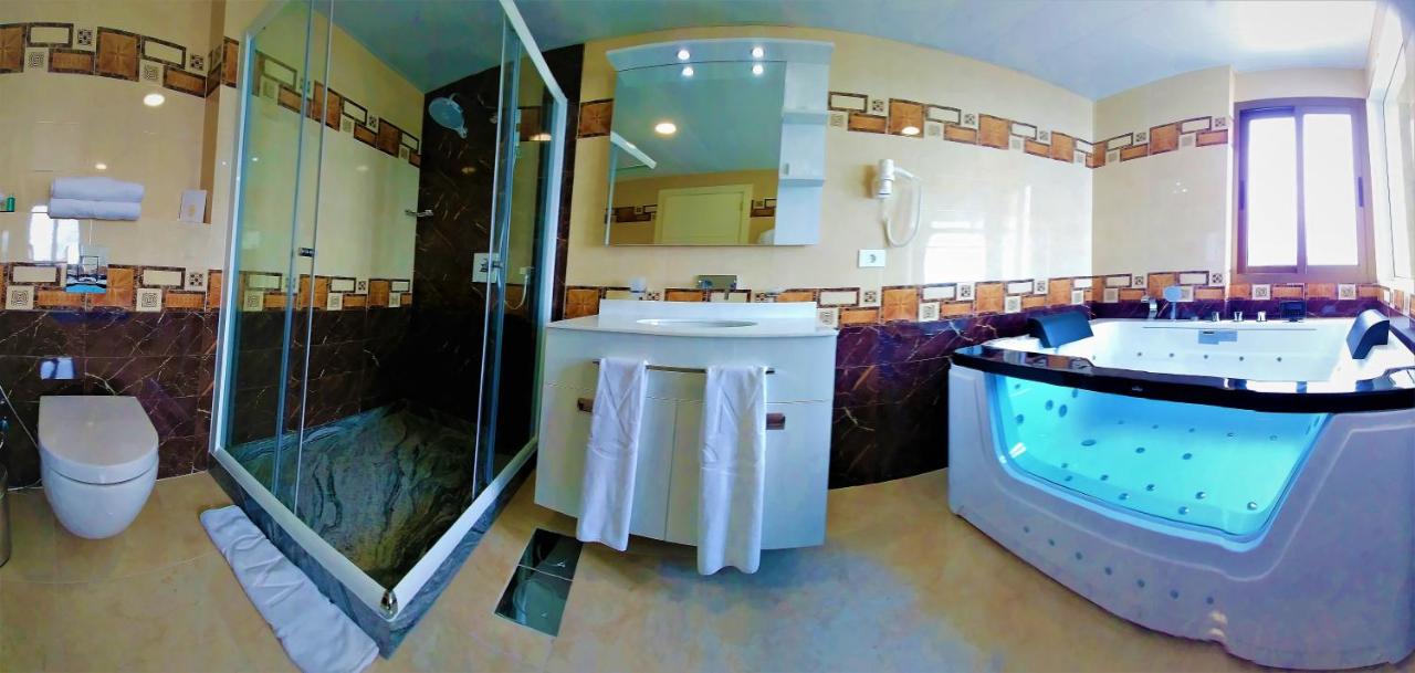Maximus Hotel Byblos photo