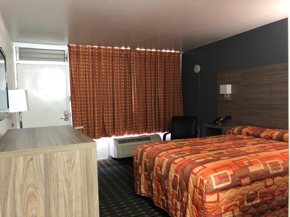 Mid Continent Inn — photo 9